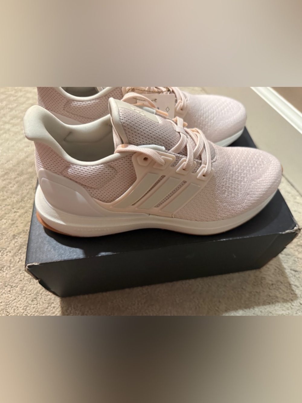 🩷Adidas Ultradream DNA, a running- shoe, women's sz 6.5, new in box